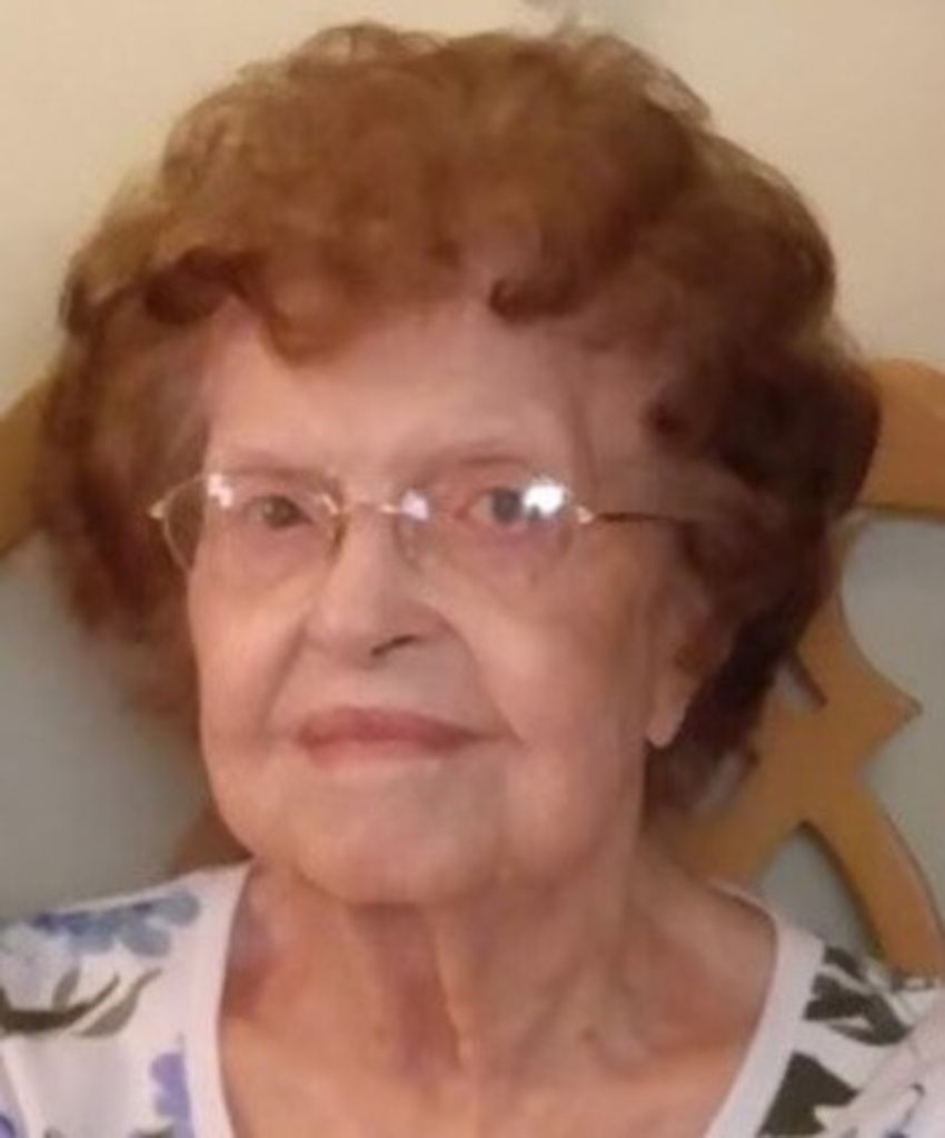 Lena Buck Profile Photo