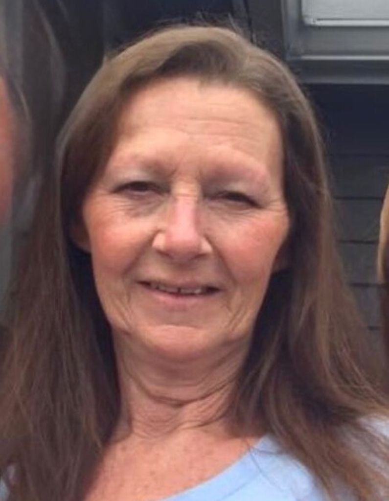 Carol (Twaddle)  Lewis Profile Photo