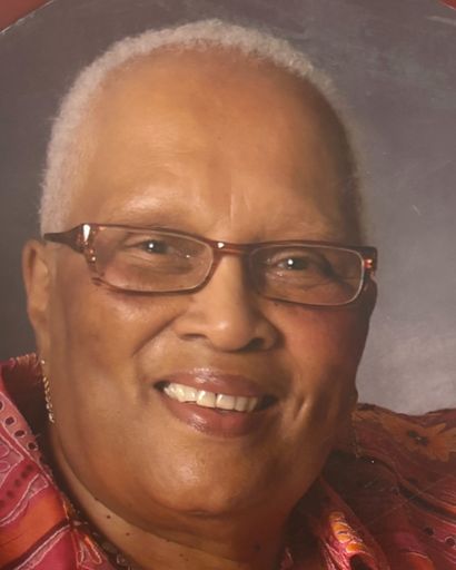 Shirley Robertson's obituary image