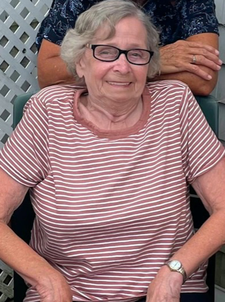 Louise (Dill)  Pitts