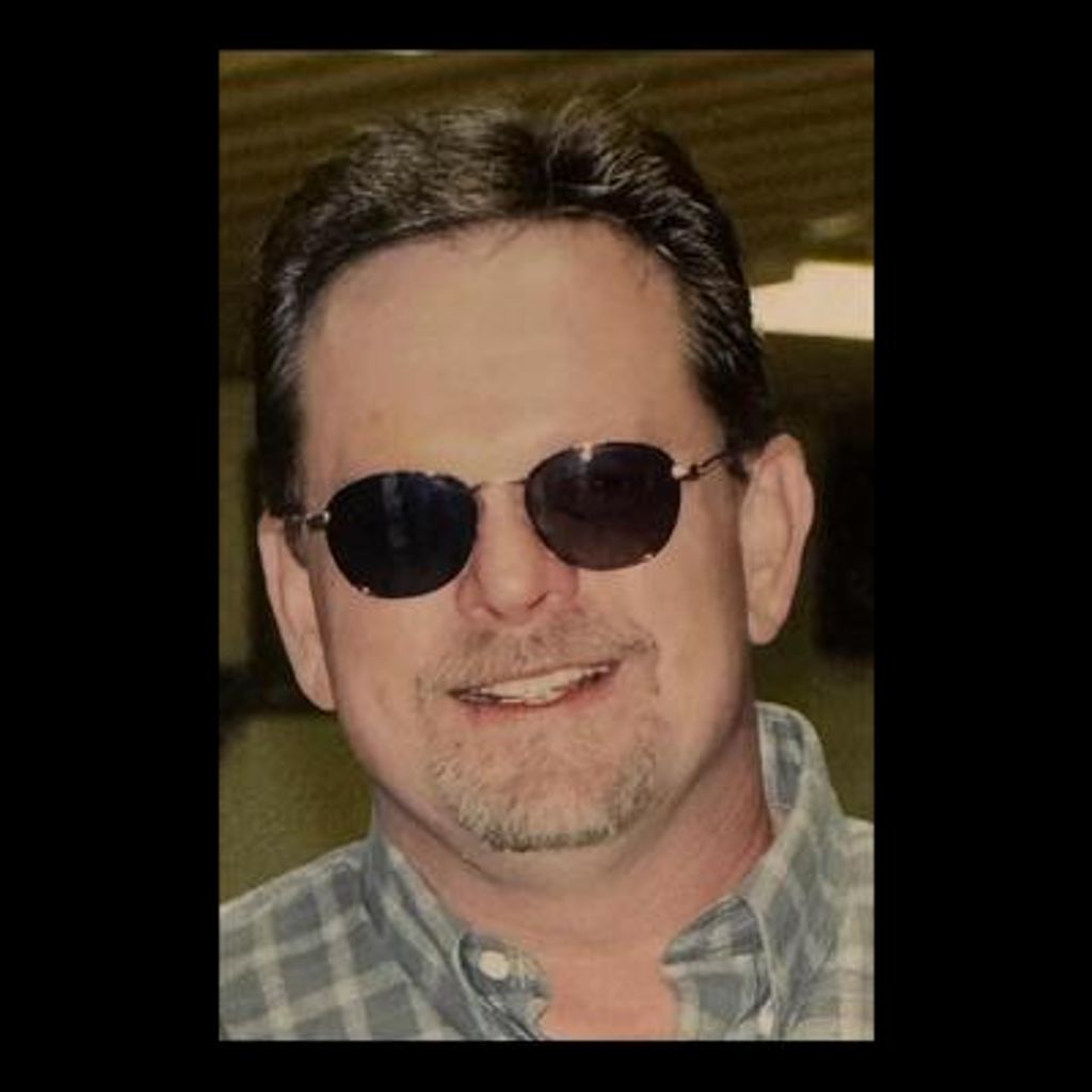 Thomas Lee Hughes Profile Photo