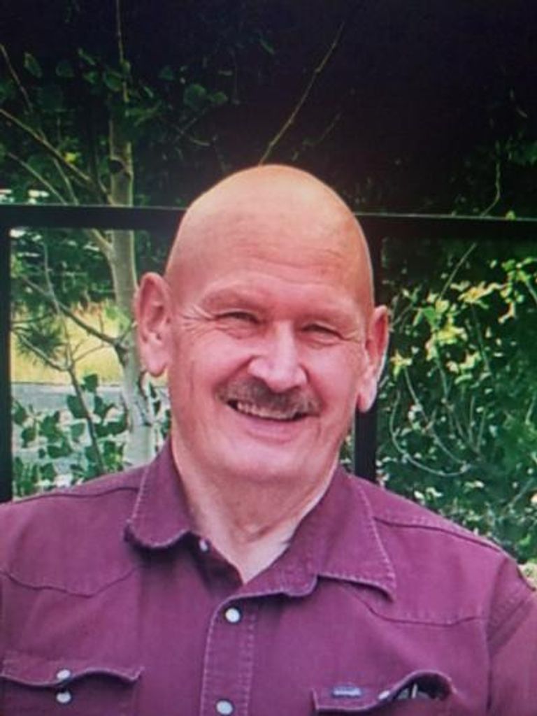 Mark Andrew Sandwick Profile Photo