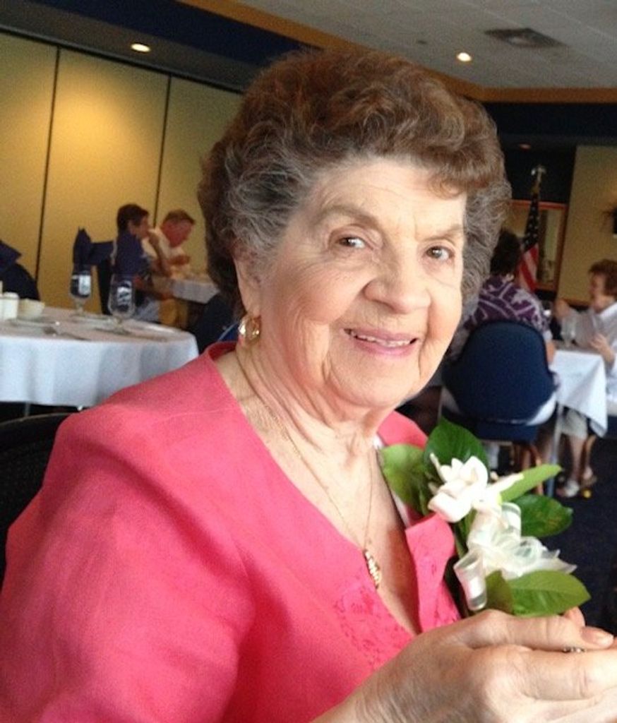 Rose  Hollis Profile Photo