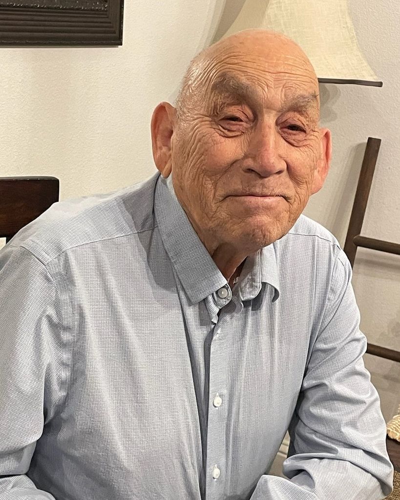 Ernesto D. Salinas Profile Photo