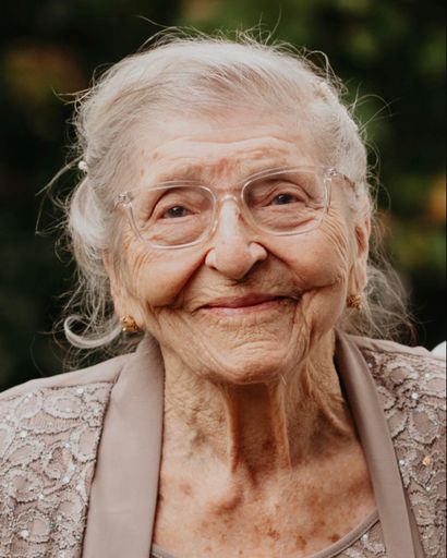 Evelyn Reynolds's obituary image