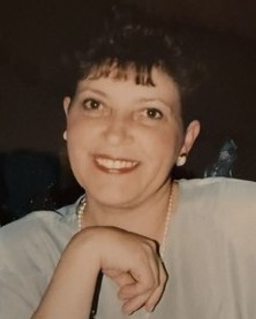 Leslie Gail Wire Profile Photo