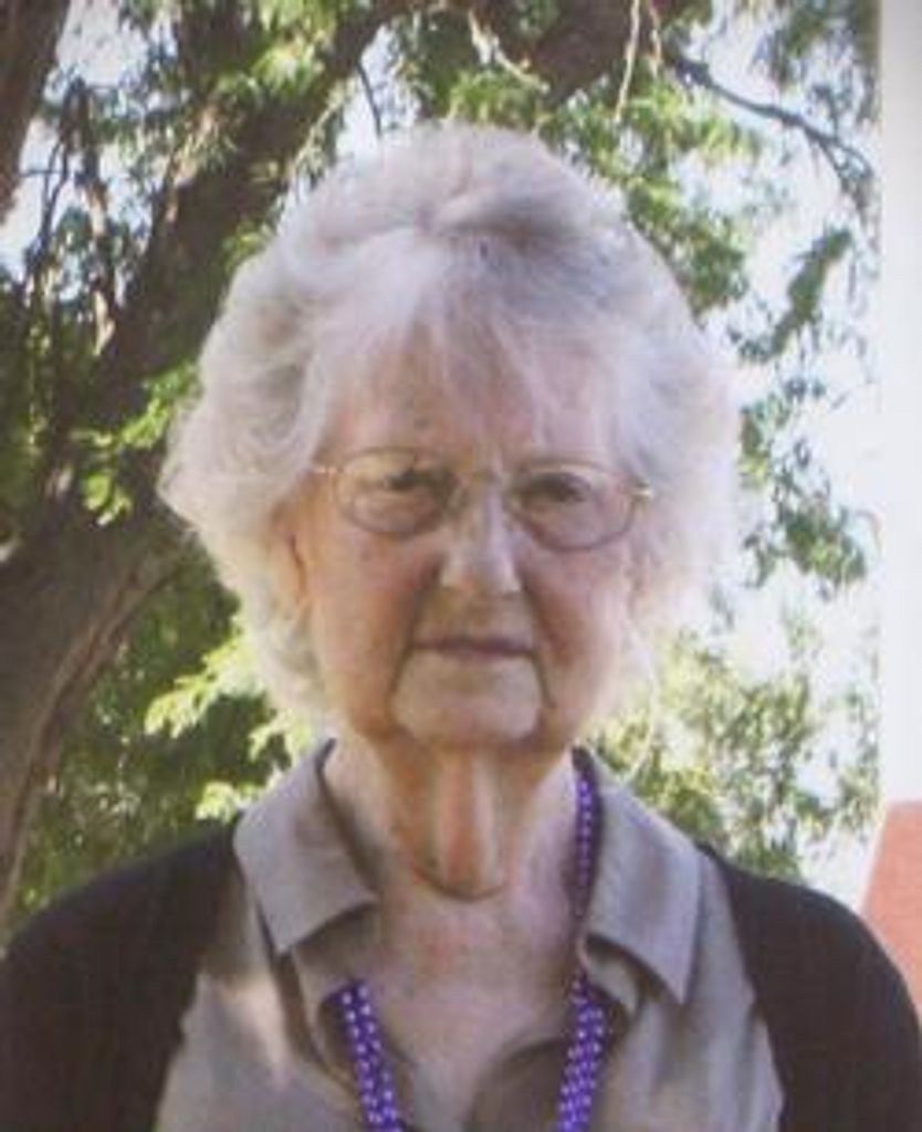 Elizabeth Day Profile Photo