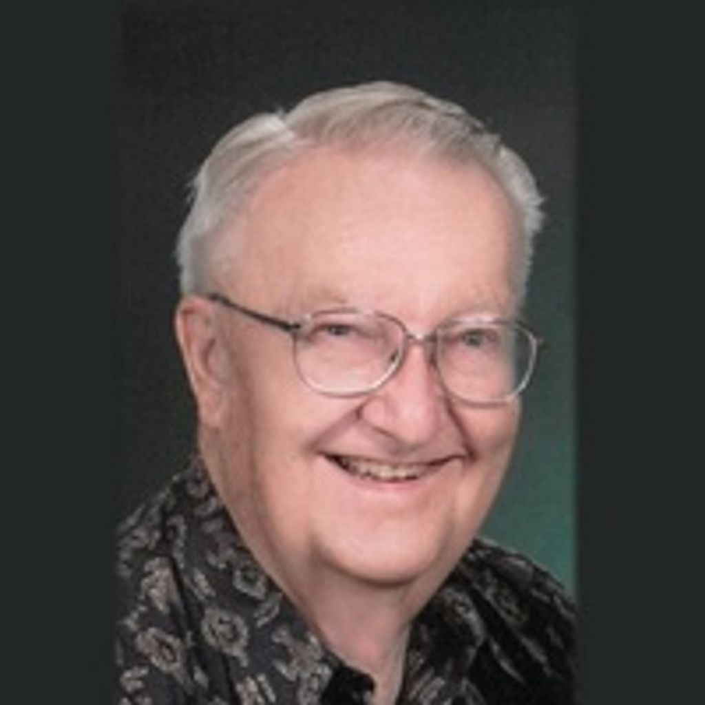 Robert E. (Bob) "Whitey" Petersen Profile Photo