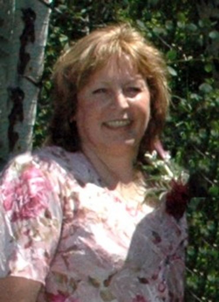 Tami Rhodes