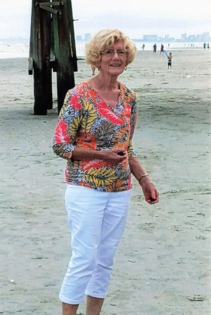 Shirlee Lee (Hammontree) Chambers Profile Photo