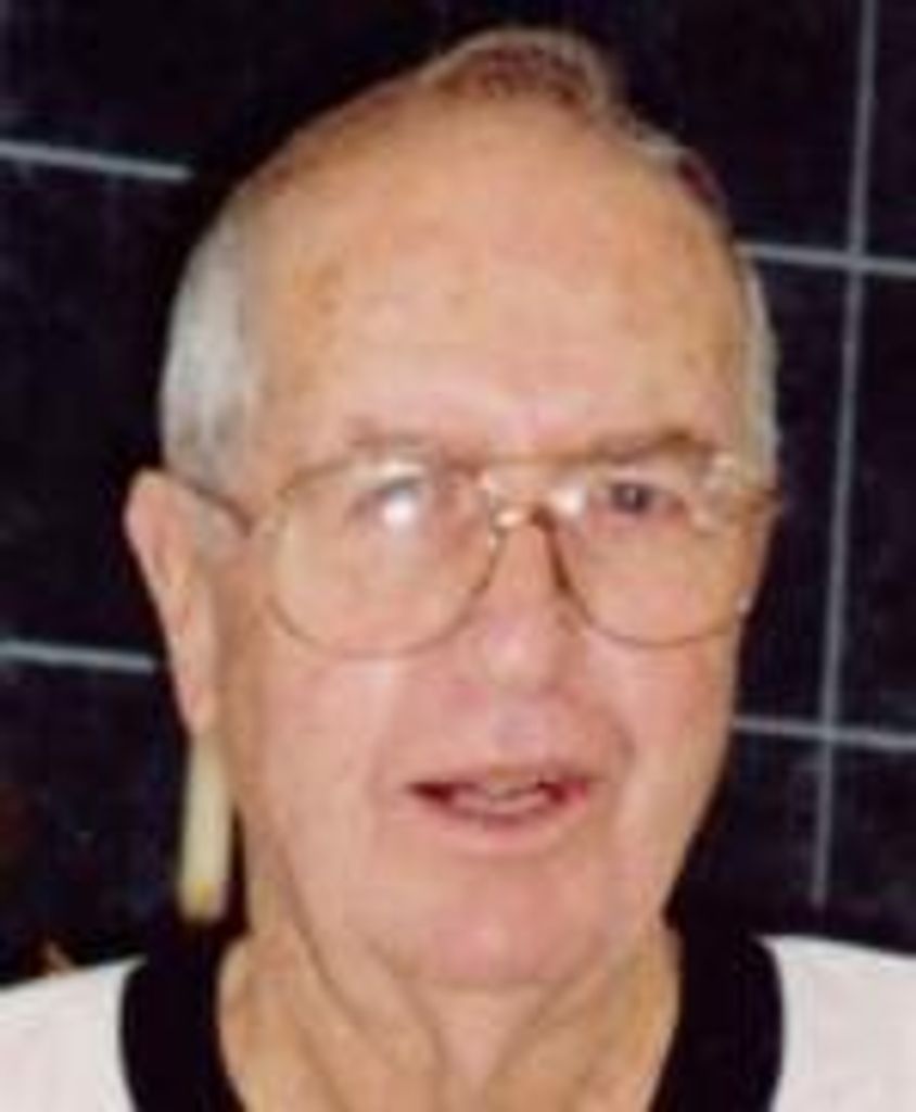 Robert M Mcclymont