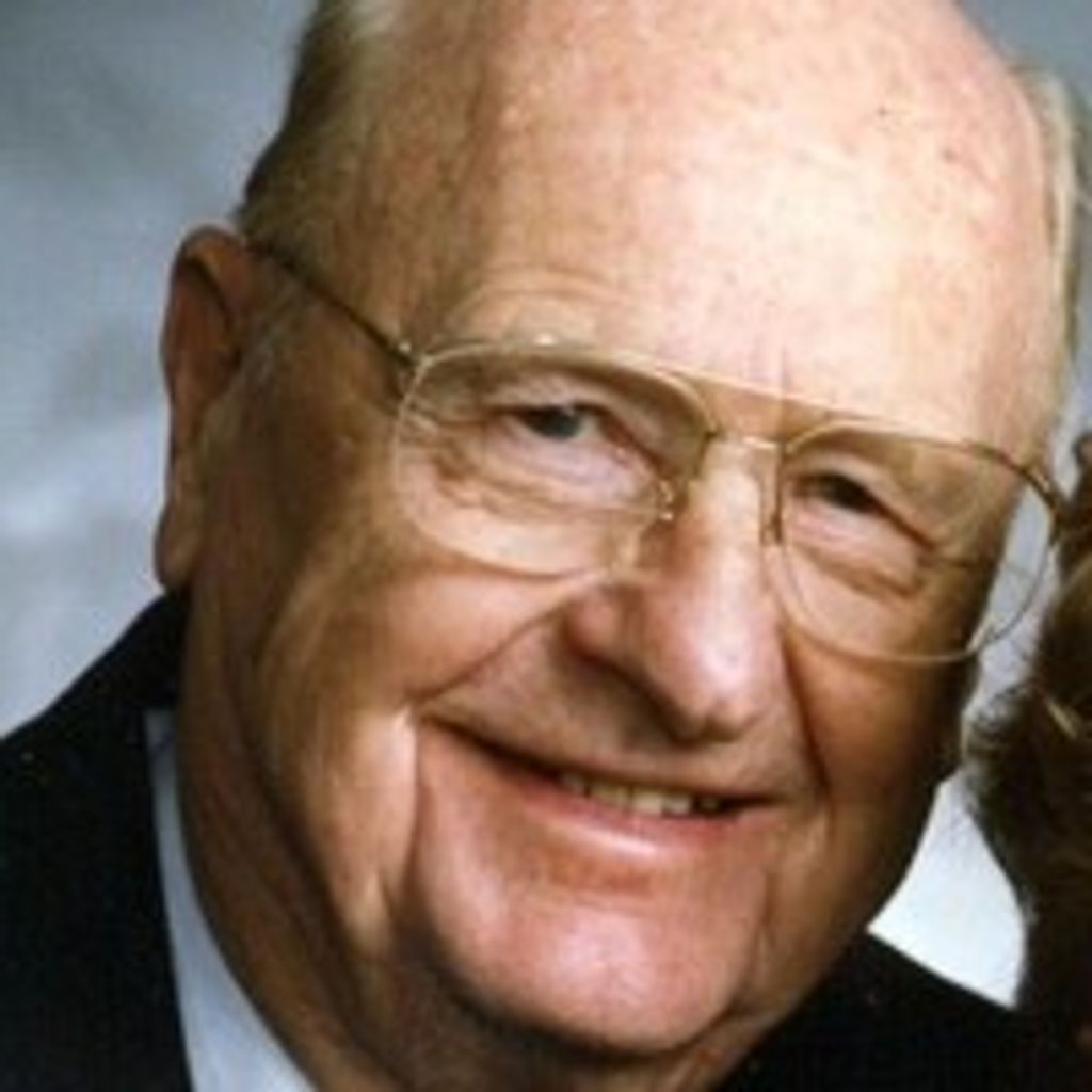 W. Everett Billings