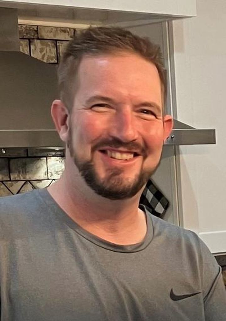 Jeremy Jay Slade Profile Photo