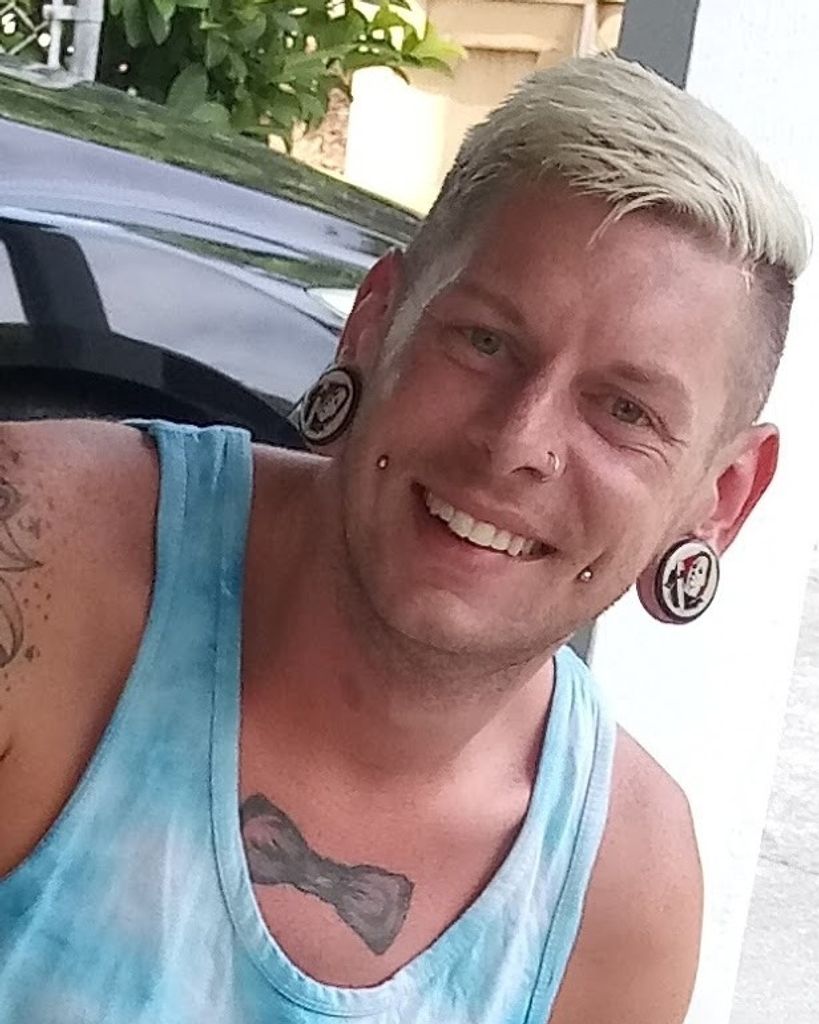 Aaron Randall Harvey Profile Photo