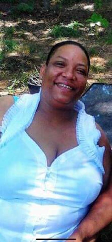 Tanya R Lewis