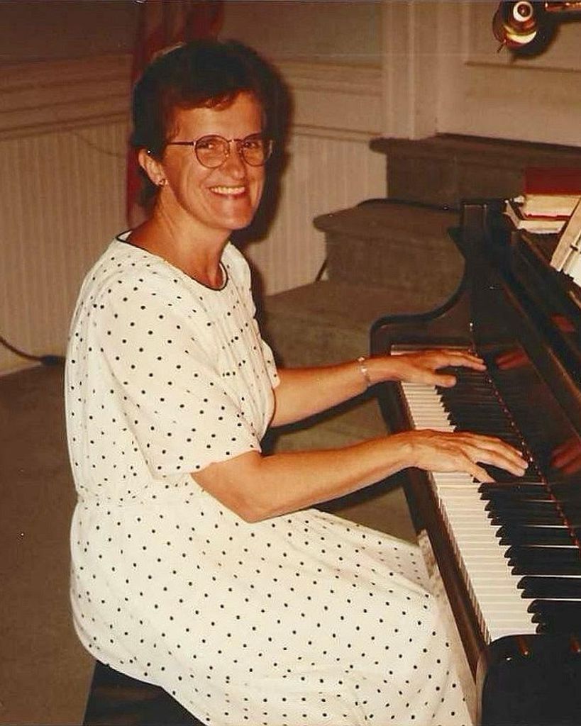 Susie Ickes Profile Photo