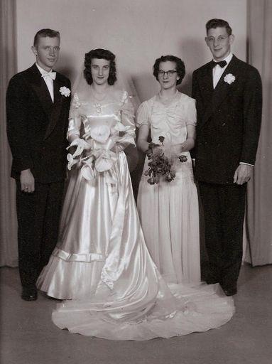 Dorothy Assink photo gallery thumbnail 19 of 303