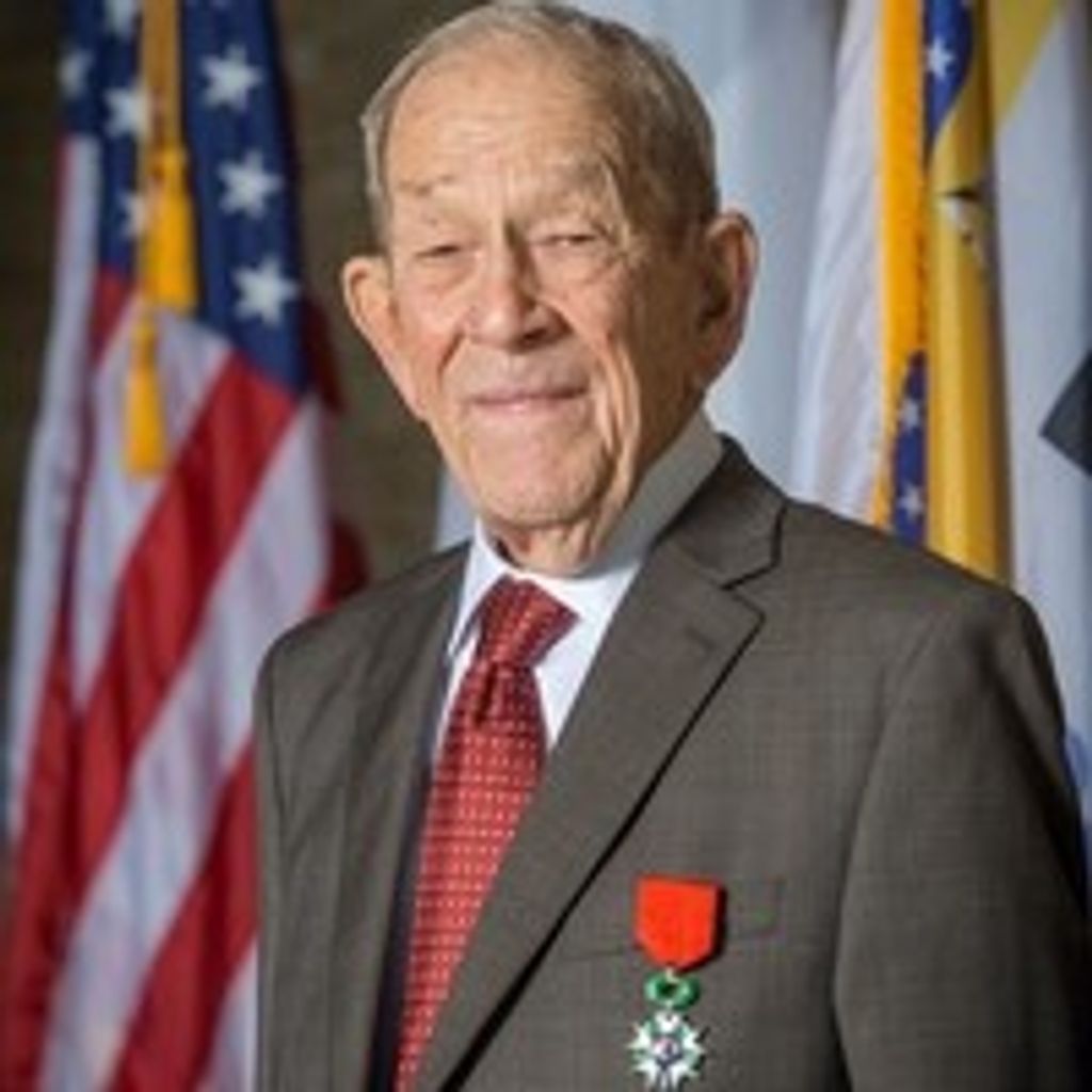 Calvin Charles Mckee