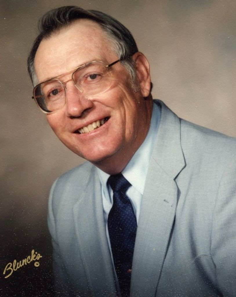 Wallace Dean Heinrichs