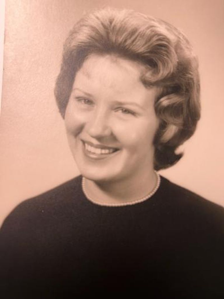 Carolyn Louise (Shaw) Elliott Profile Photo