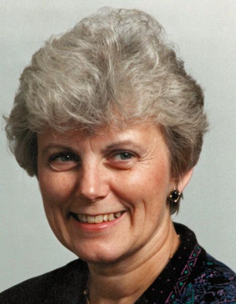 Marilyn (Gulke) Briest