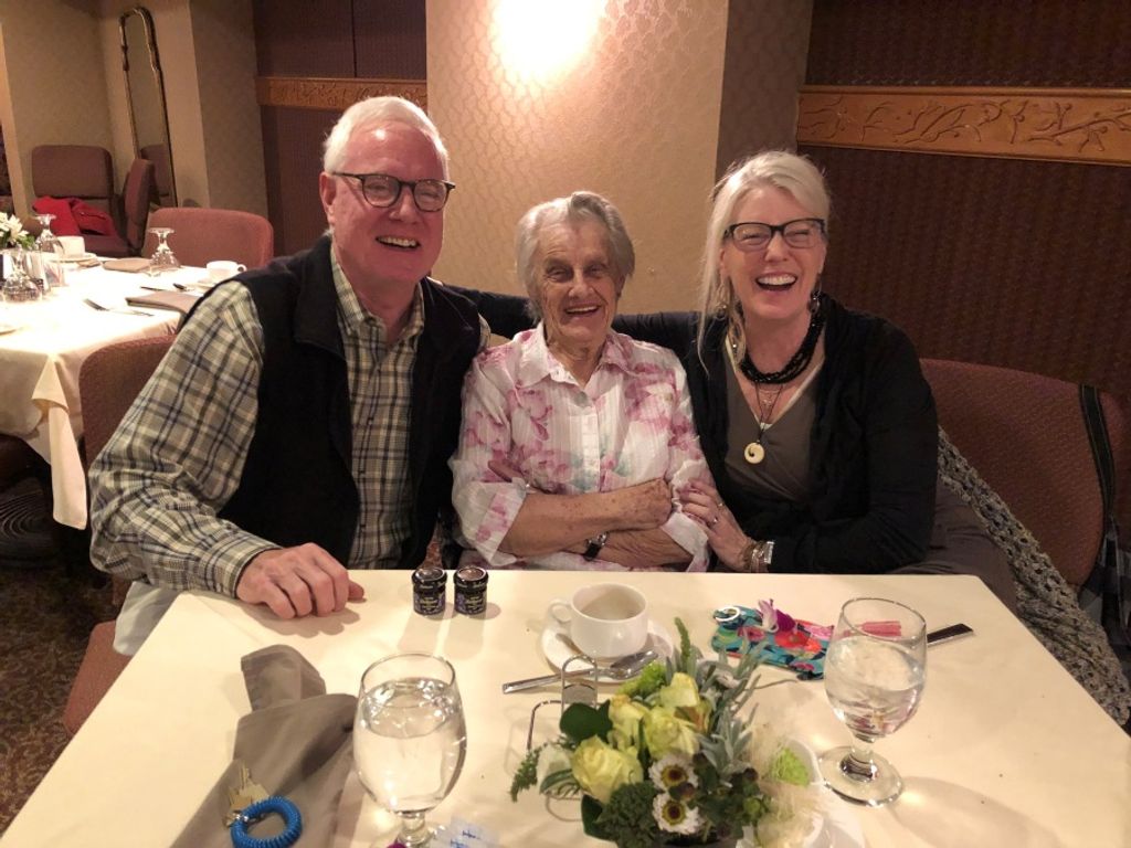 Helen-Ann (Tudsy) Bourke Profile Photo