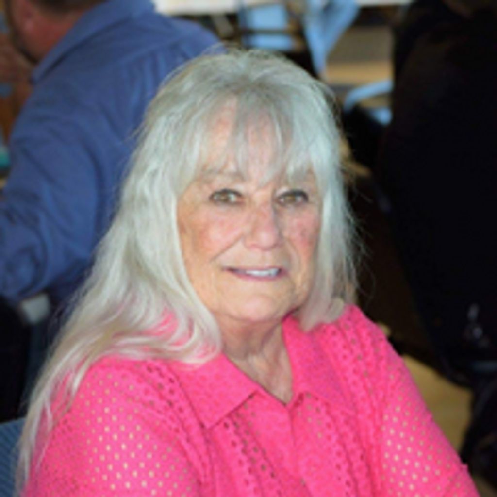 Karen L "Lee" Derocher