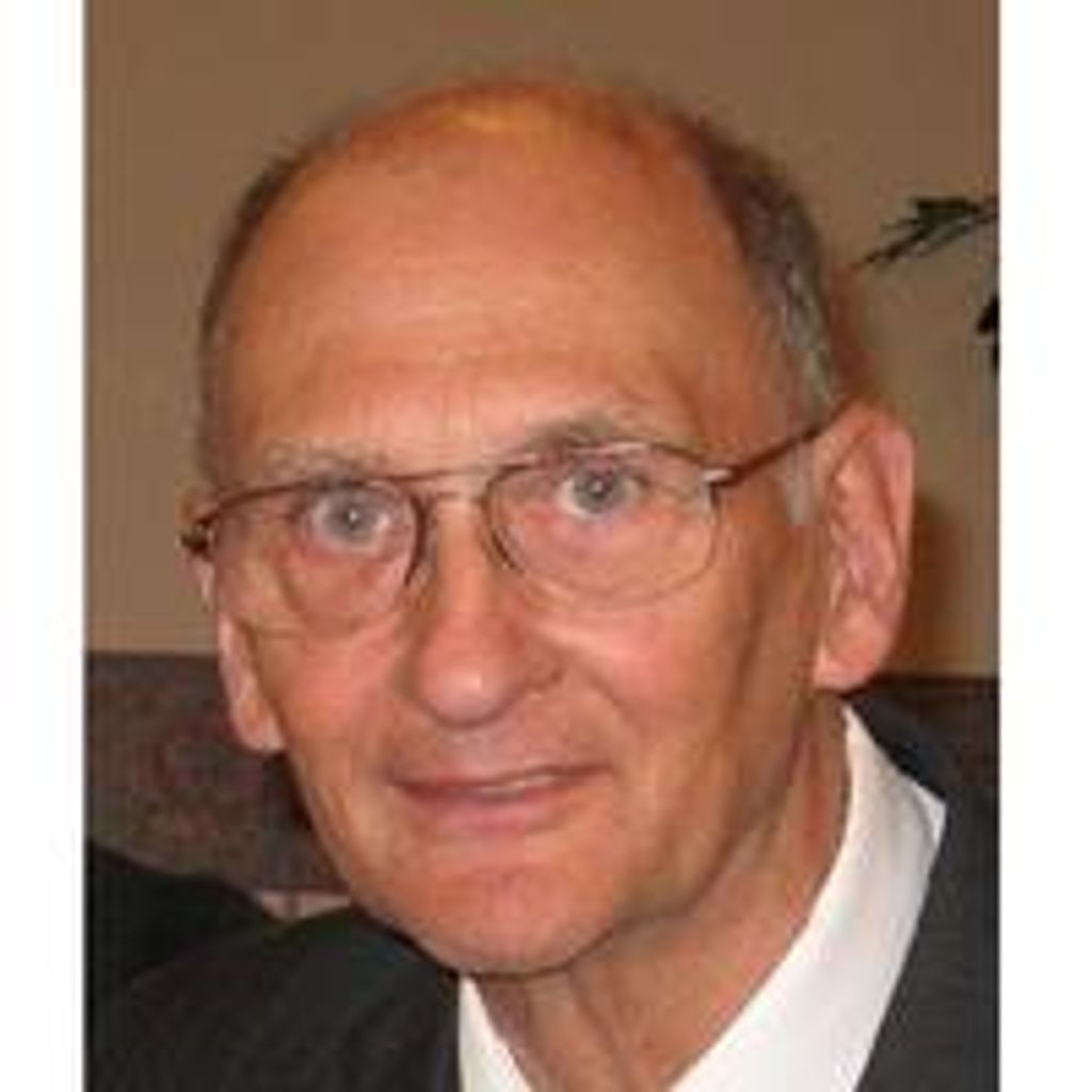 Pastor Clifford Edwin Thoen Profile Photo