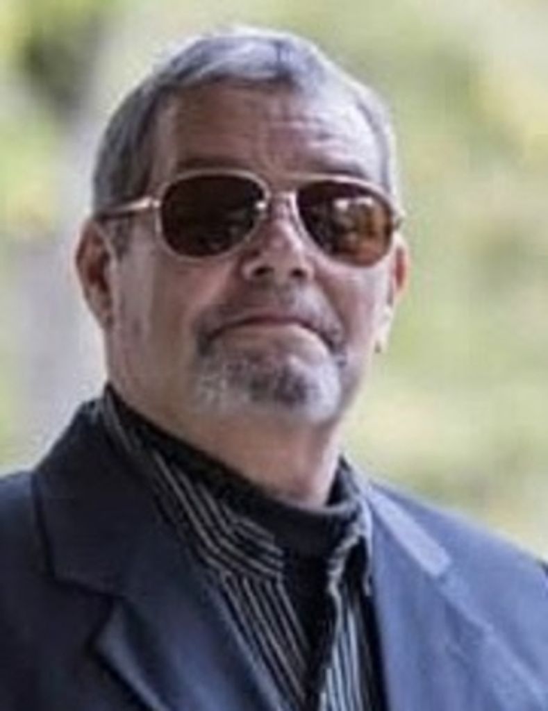 Charlie  Smith 