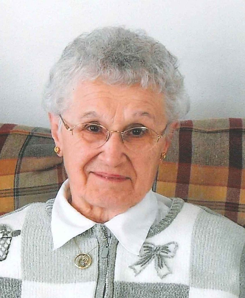 Julia Broadway