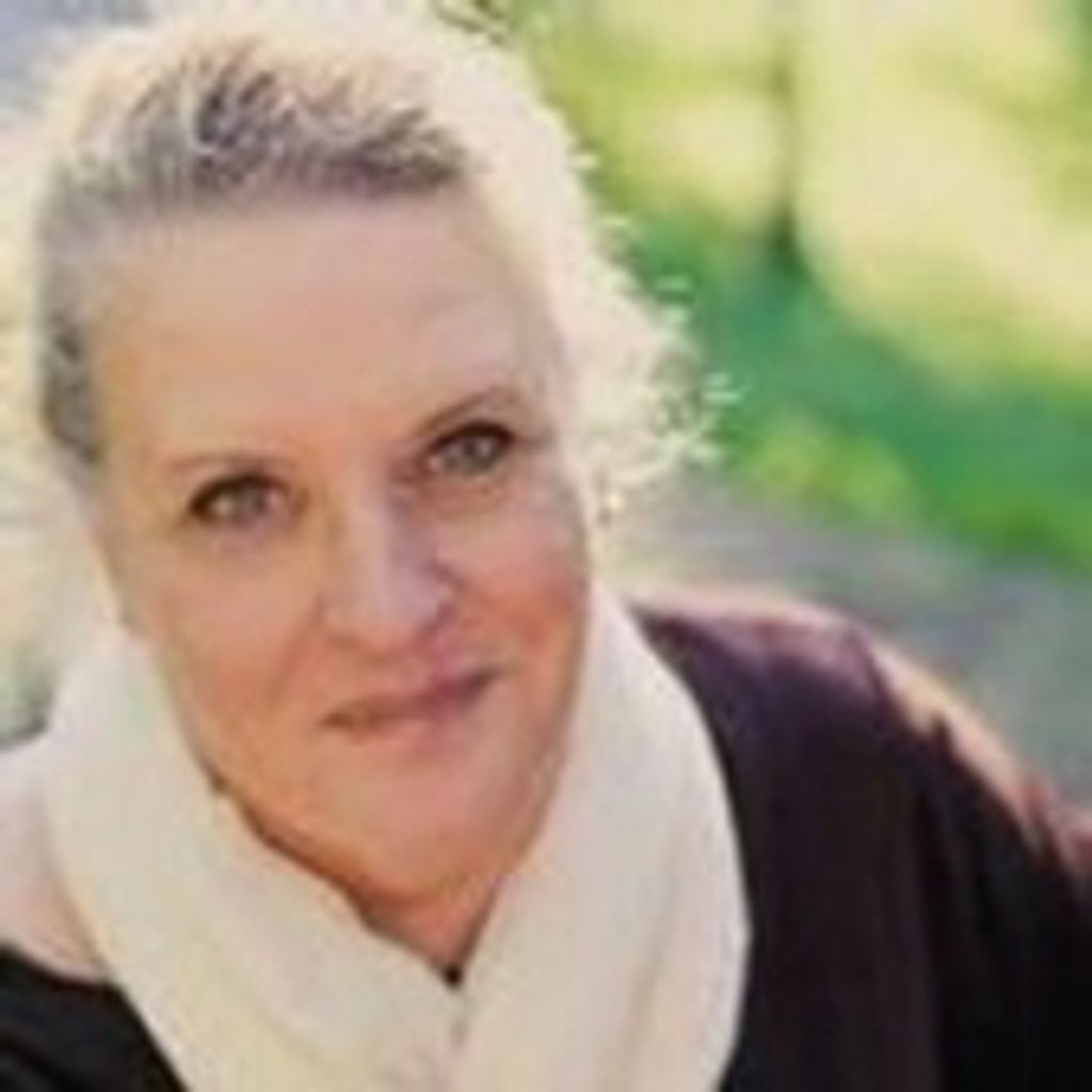 Lisa Dawn Henderson Queen