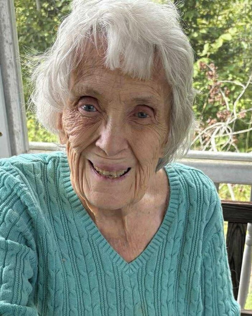 Linda J. Chomyszak