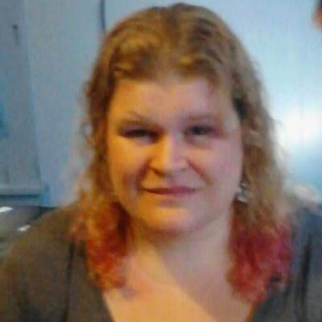Sarah Marie Wolf Profile Photo