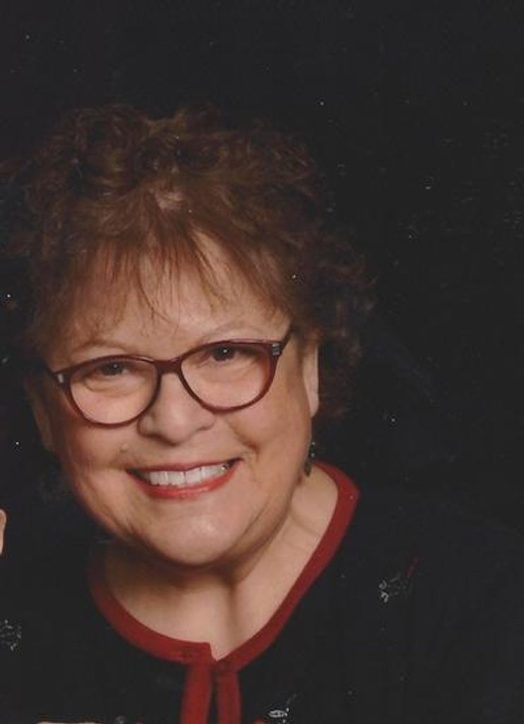 Theresa Pawlowski Profile Photo