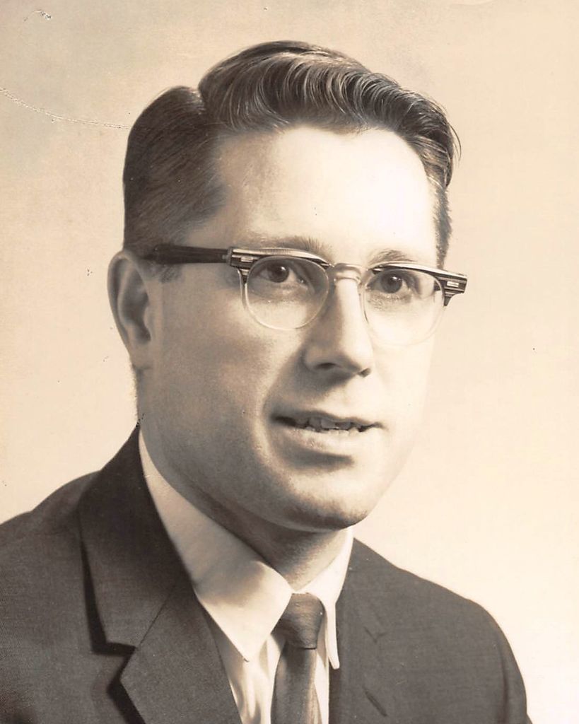 William Holmes Profile Photo