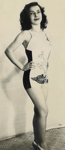 Grace Porter photo gallery thumbnail 32 of 77