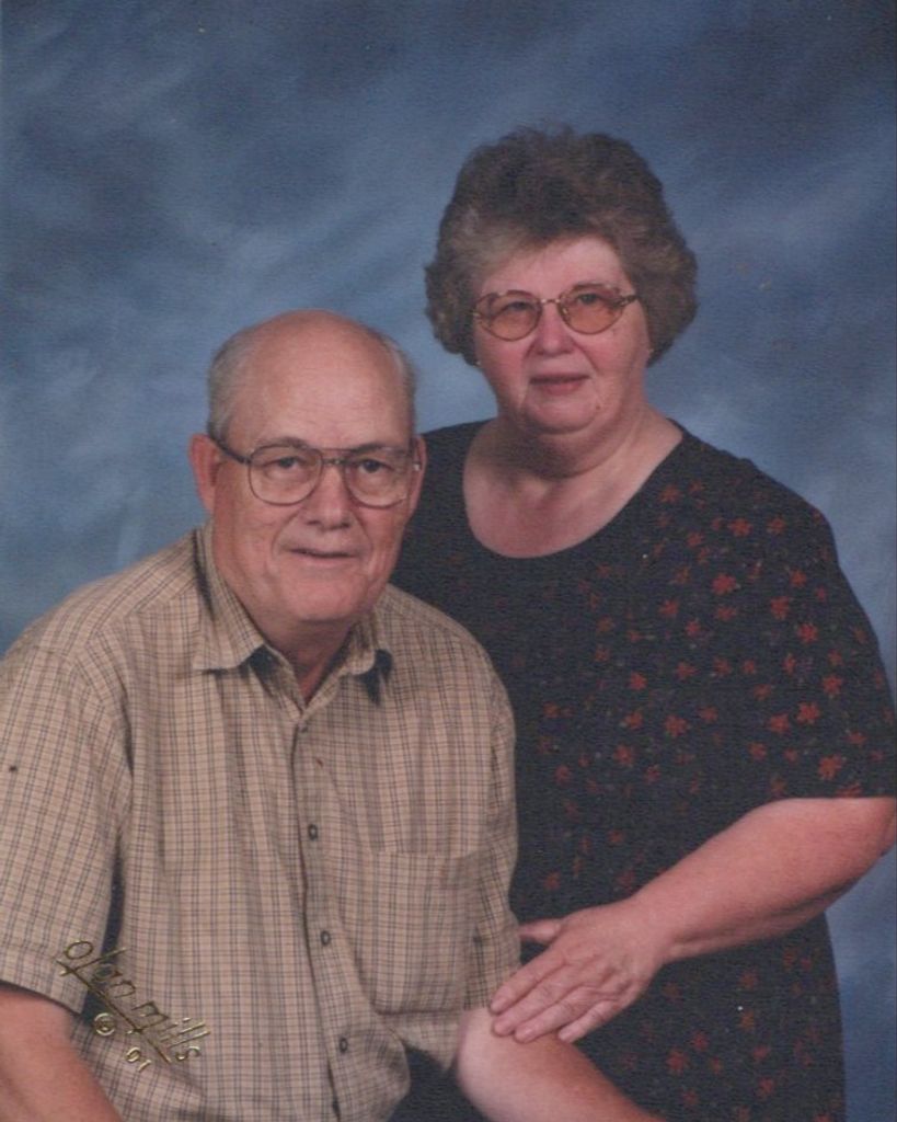 Della Elkins