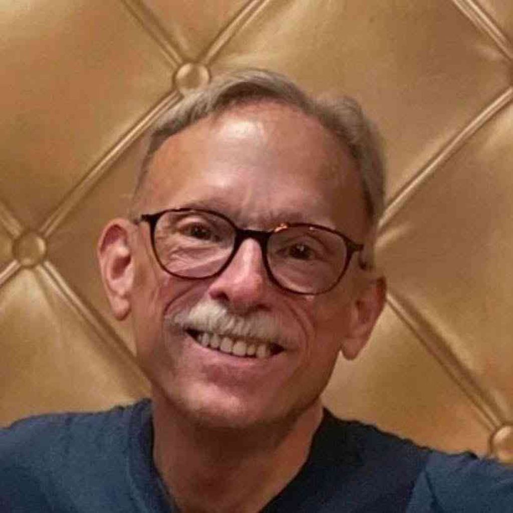 John Irving Tennant Profile Photo