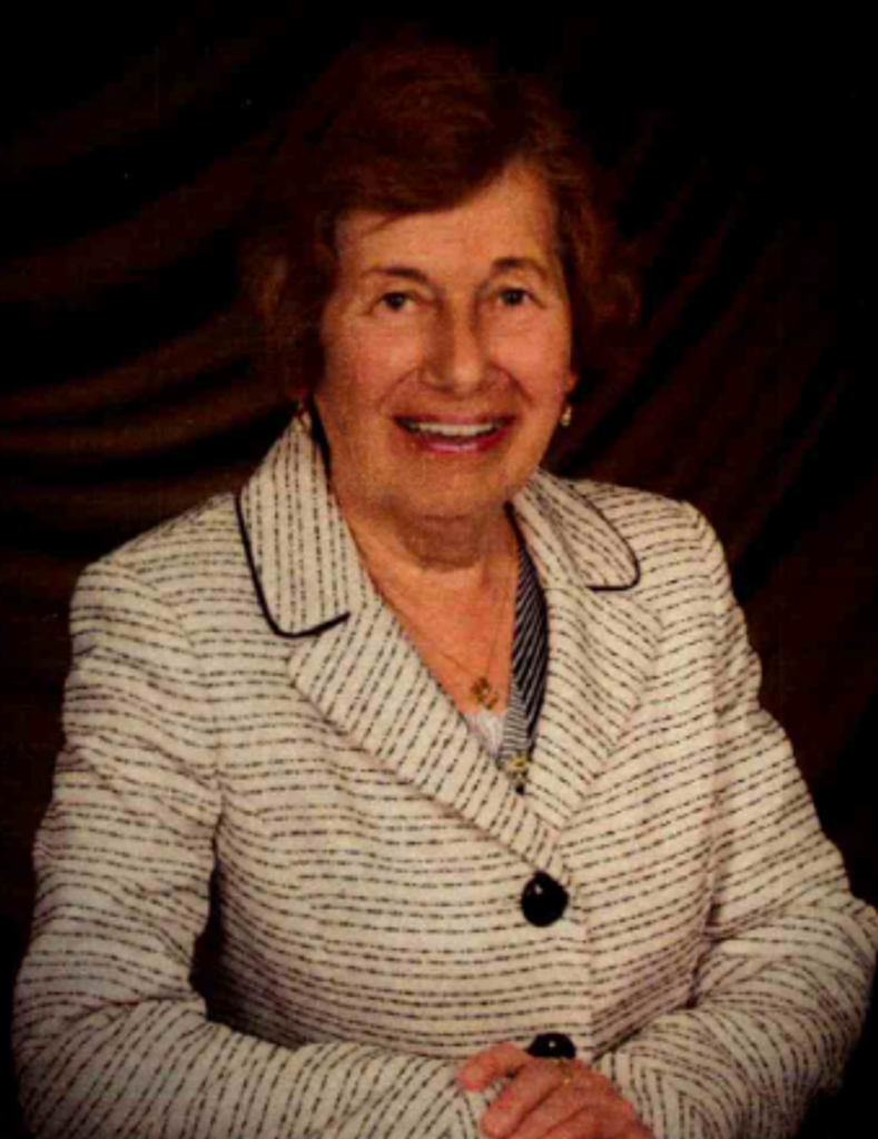 Eva M Toth