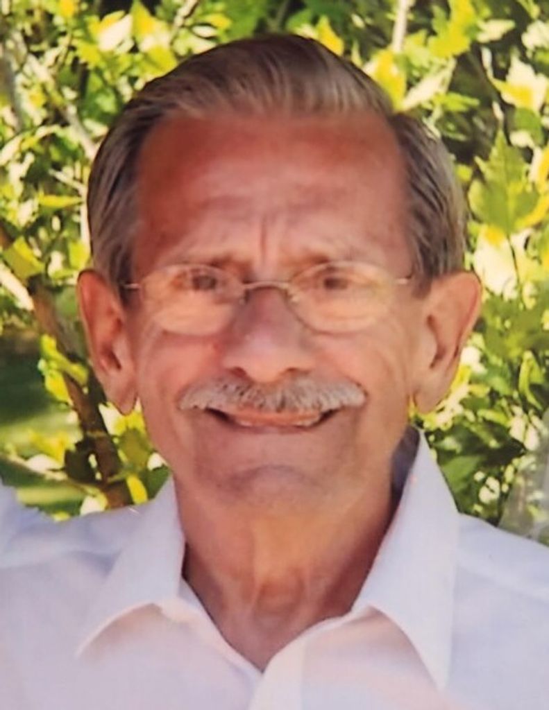 Wayne "Mutt" L. Roehrig Profile Photo