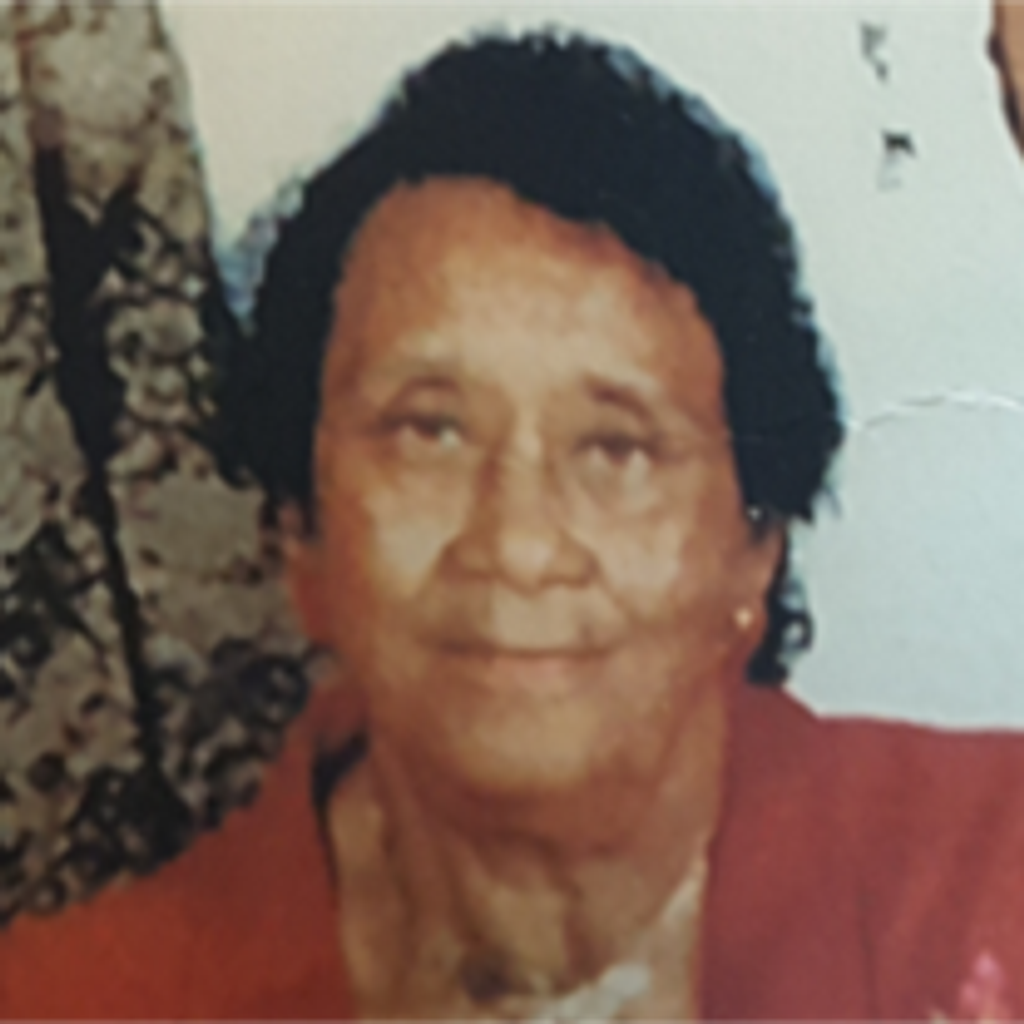 Joan Lowe