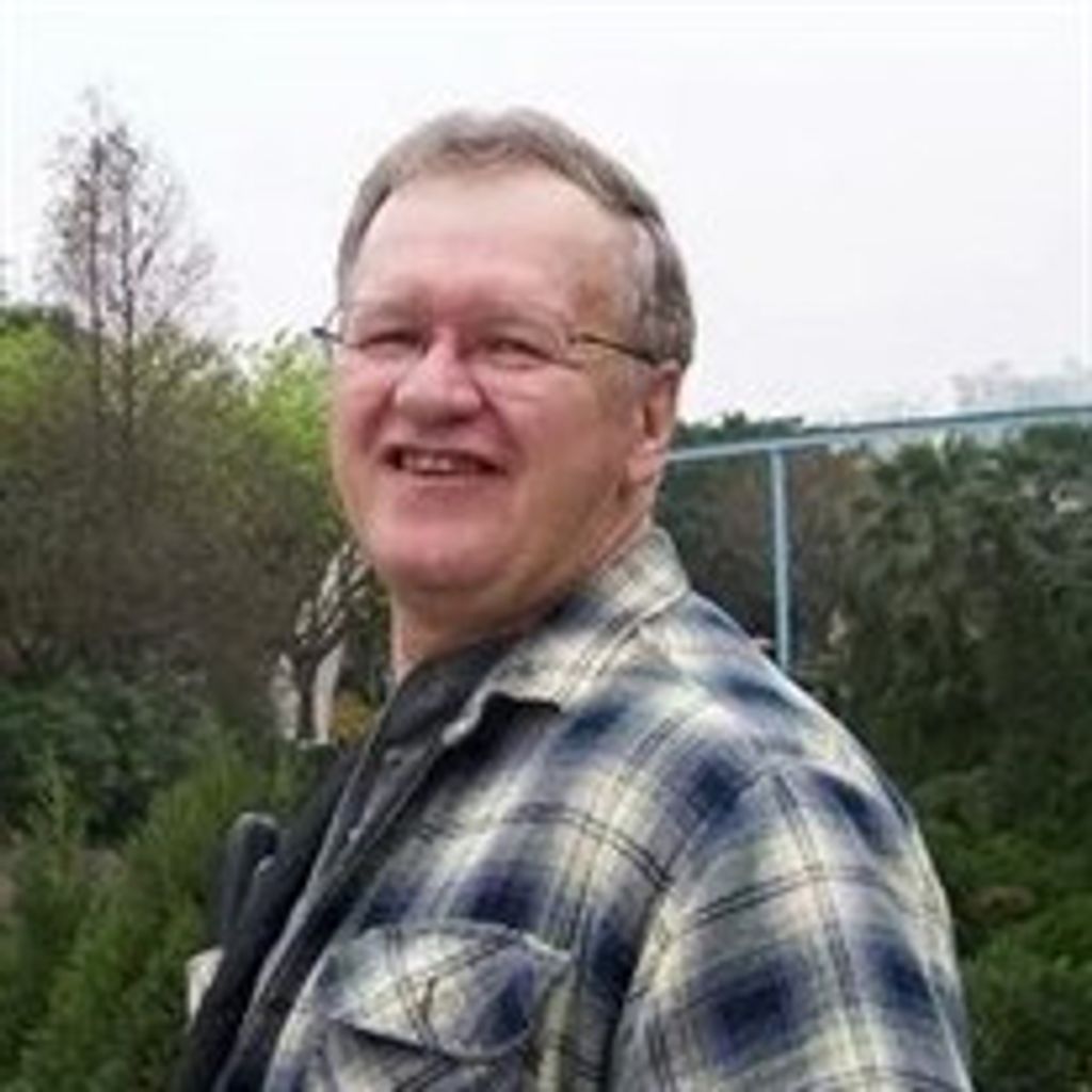 JOHNNY  W. DAVIS