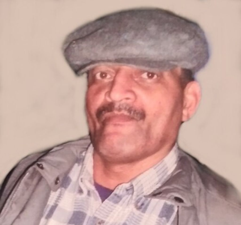 Bernard Simon Profile Photo