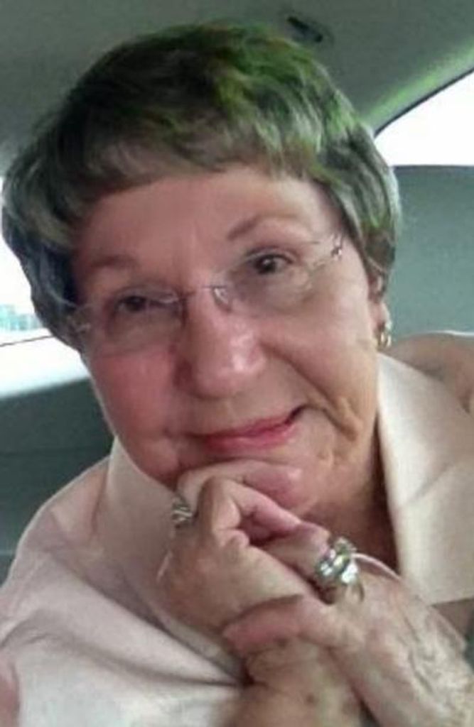 Lois Outlaw Van Horn