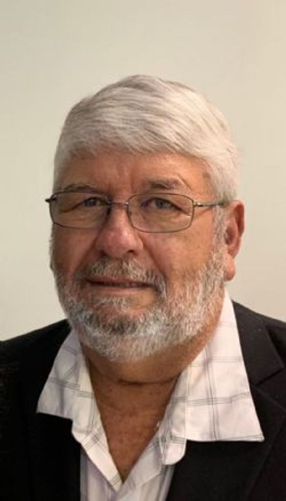 Lenward Paul Lapeyrouse, Jr. Profile Photo