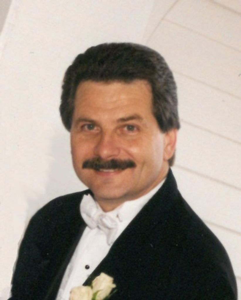 Robert "Bob" Nowakowski