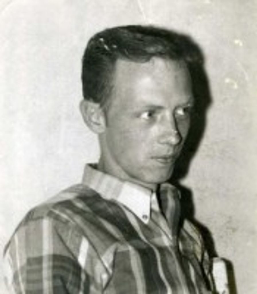 Mr.  Hugh Douglas Simmons, 70