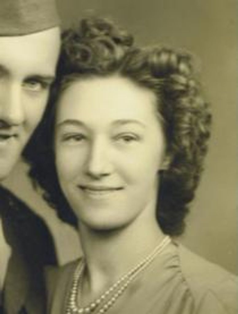 Elizabeth (Mayer)  Reiche