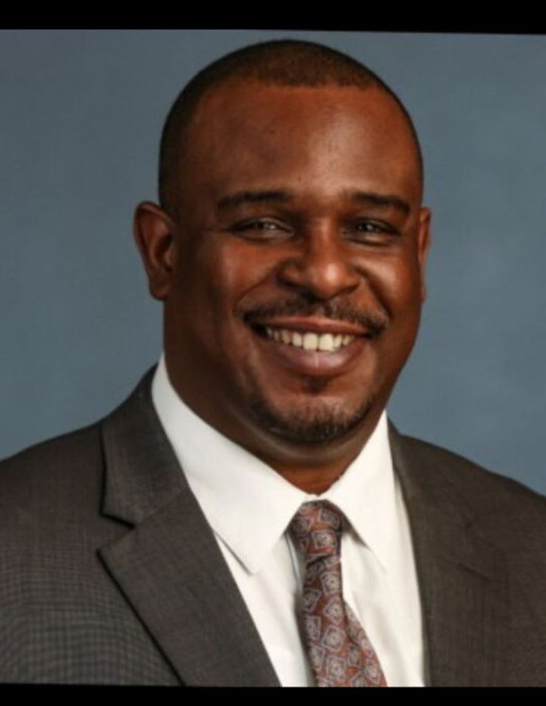 Kelvin Level Broadhurst, Sr.