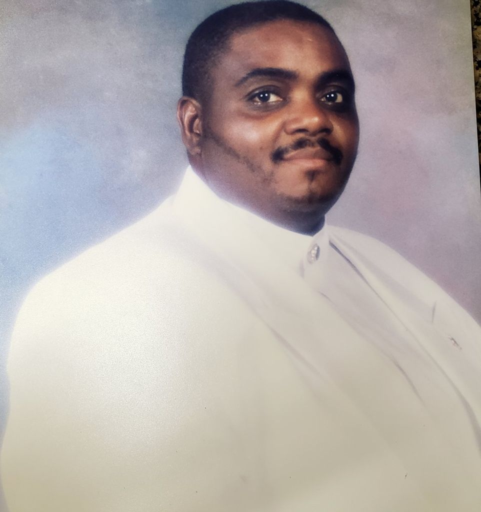 Larry Benjamin Profile Photo